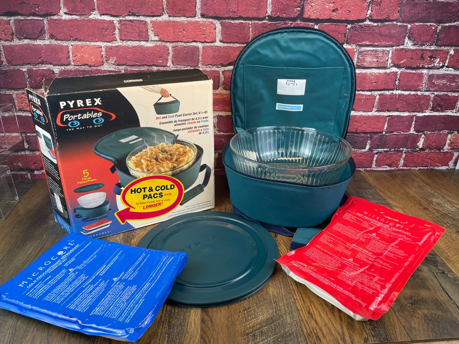 Used PYREX PORTABLES 5 Piece Set 4.5 Qt. ROUND GLASS DISH Hot & Cold Party Size