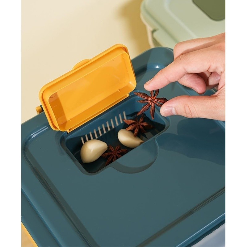 Airtight Food Storage Container W/ Wheels Rice Flour Pet Food Dry Goods New