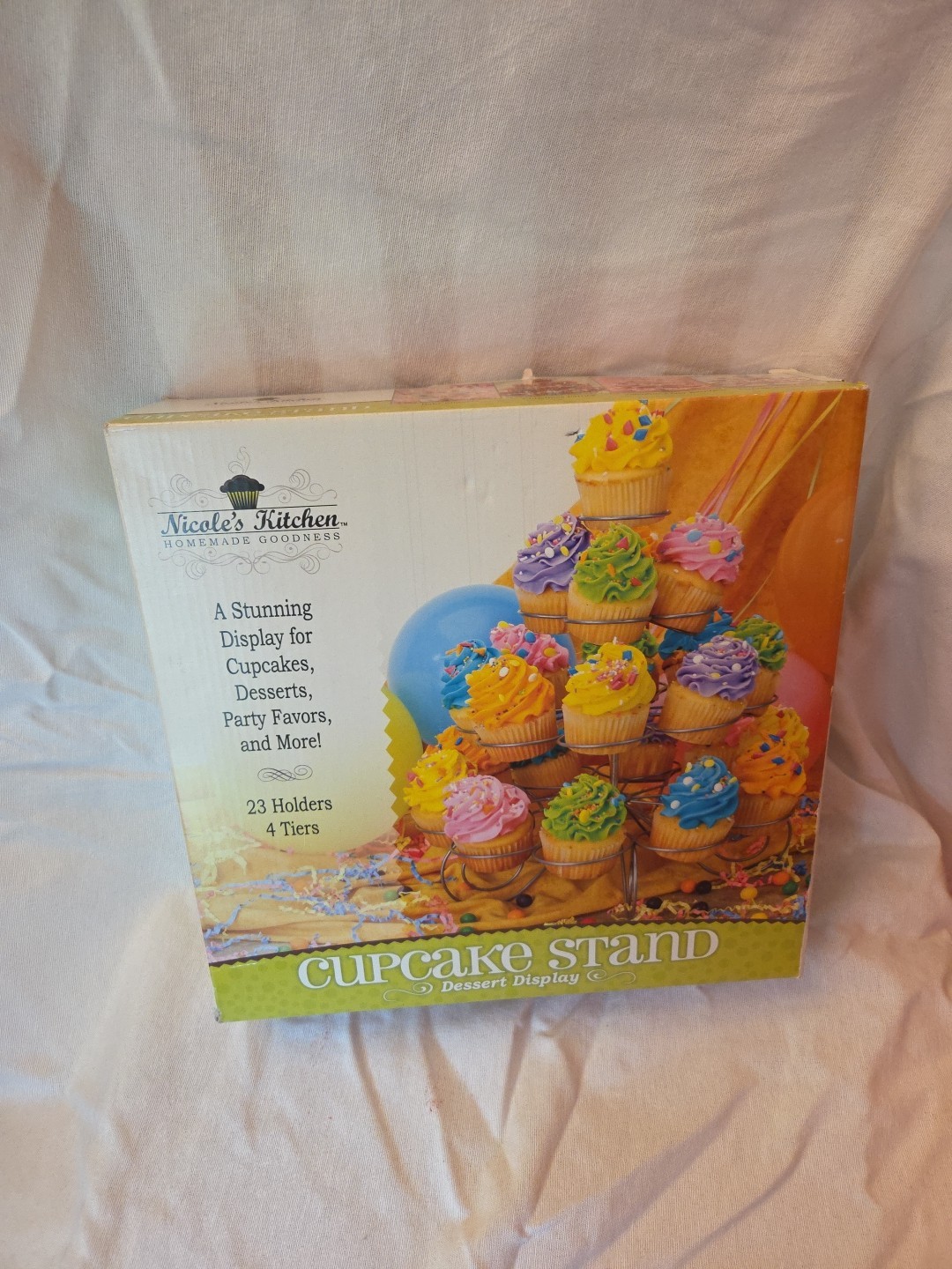 Nicole’s Kitchen Metal Cupcake Carrier Holder 23 Cupcake/Dessert Holder.