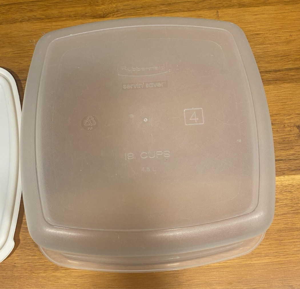 Tupperware ServIn Saver #4 19 cups 4.5L square Food Storage Container Almond Lid