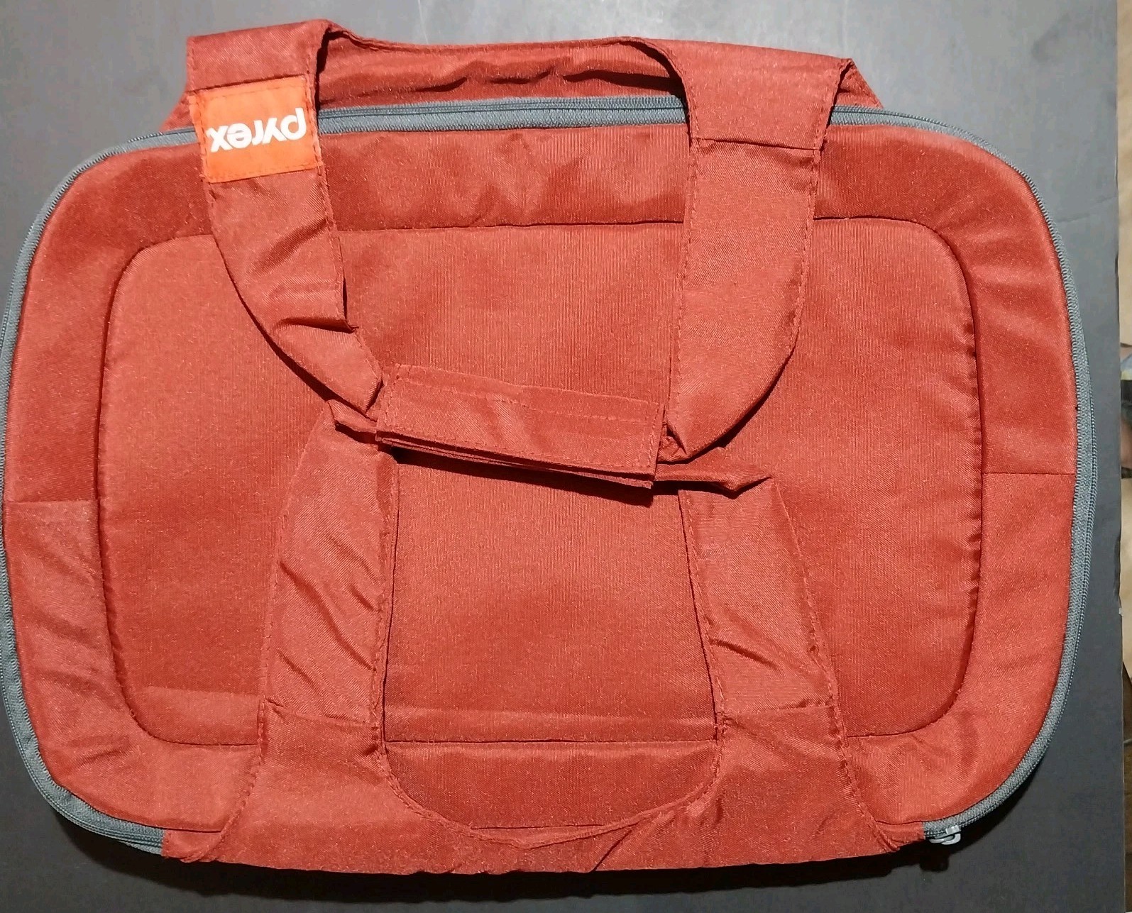 VTG Pyrex Portables Burgundy Casserole Carrier Bag 9×13 Travel Tote w/ Hot Cold