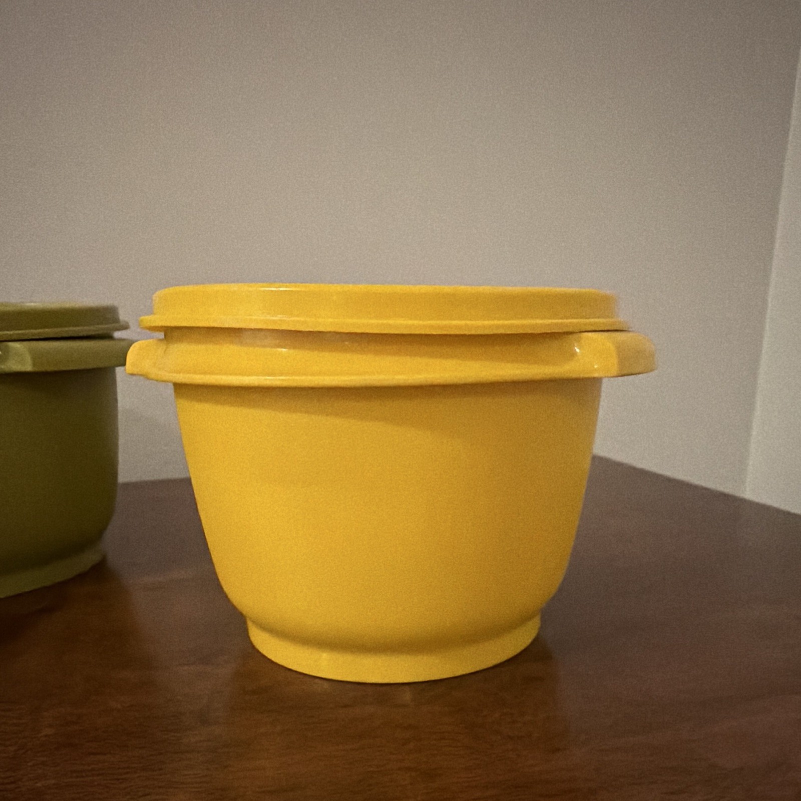 Tupperware Snack Bowl Set w/ Snap Lids, 3pc 10 oz Orange Green Yellow1970s