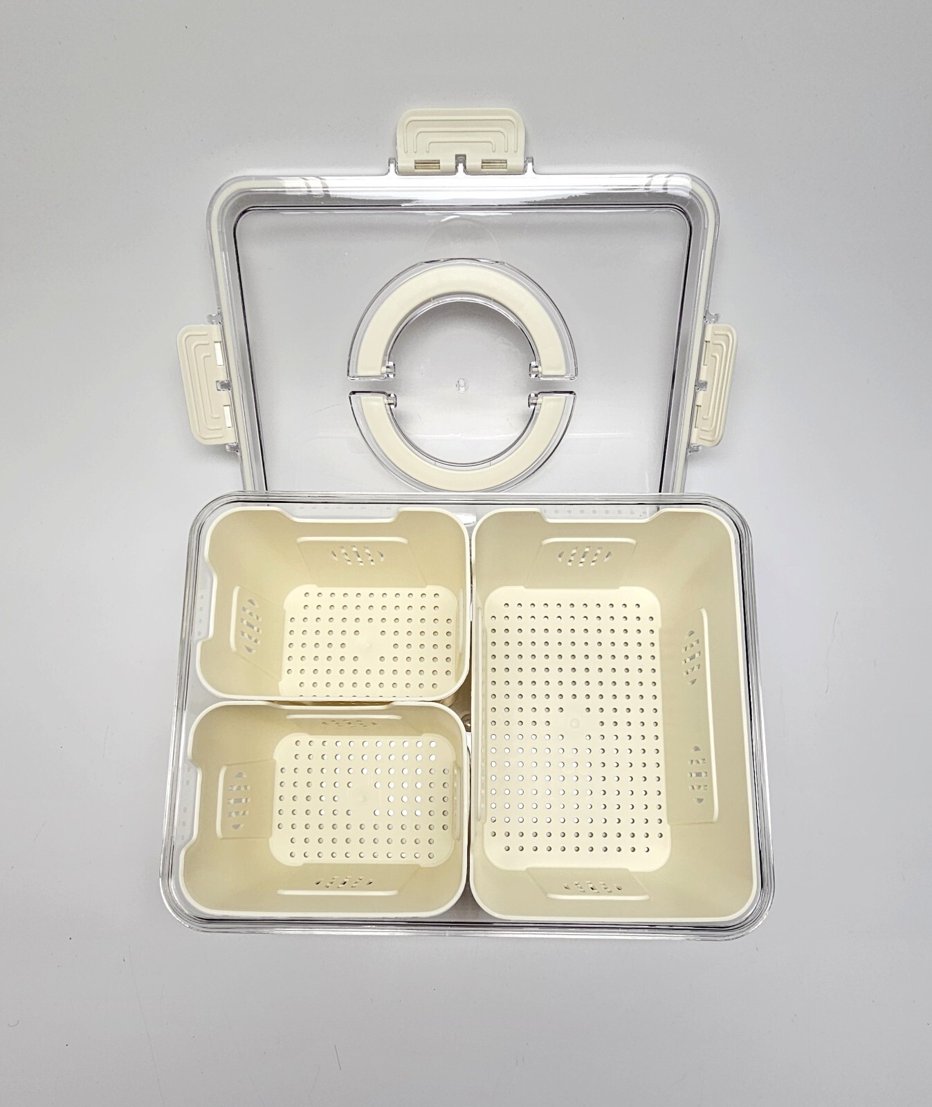 Vegetable Food Storage Container with 3 Removable Colanders-H1