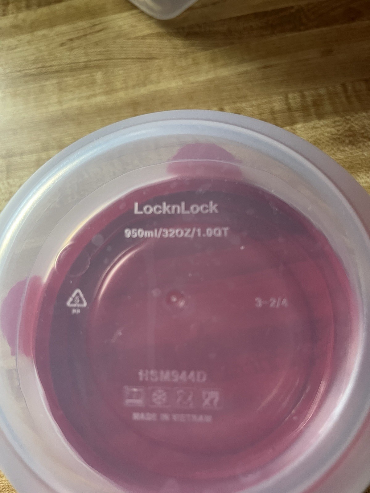 Lock N Lock Set of 6 Storage Containers, Red, NEW