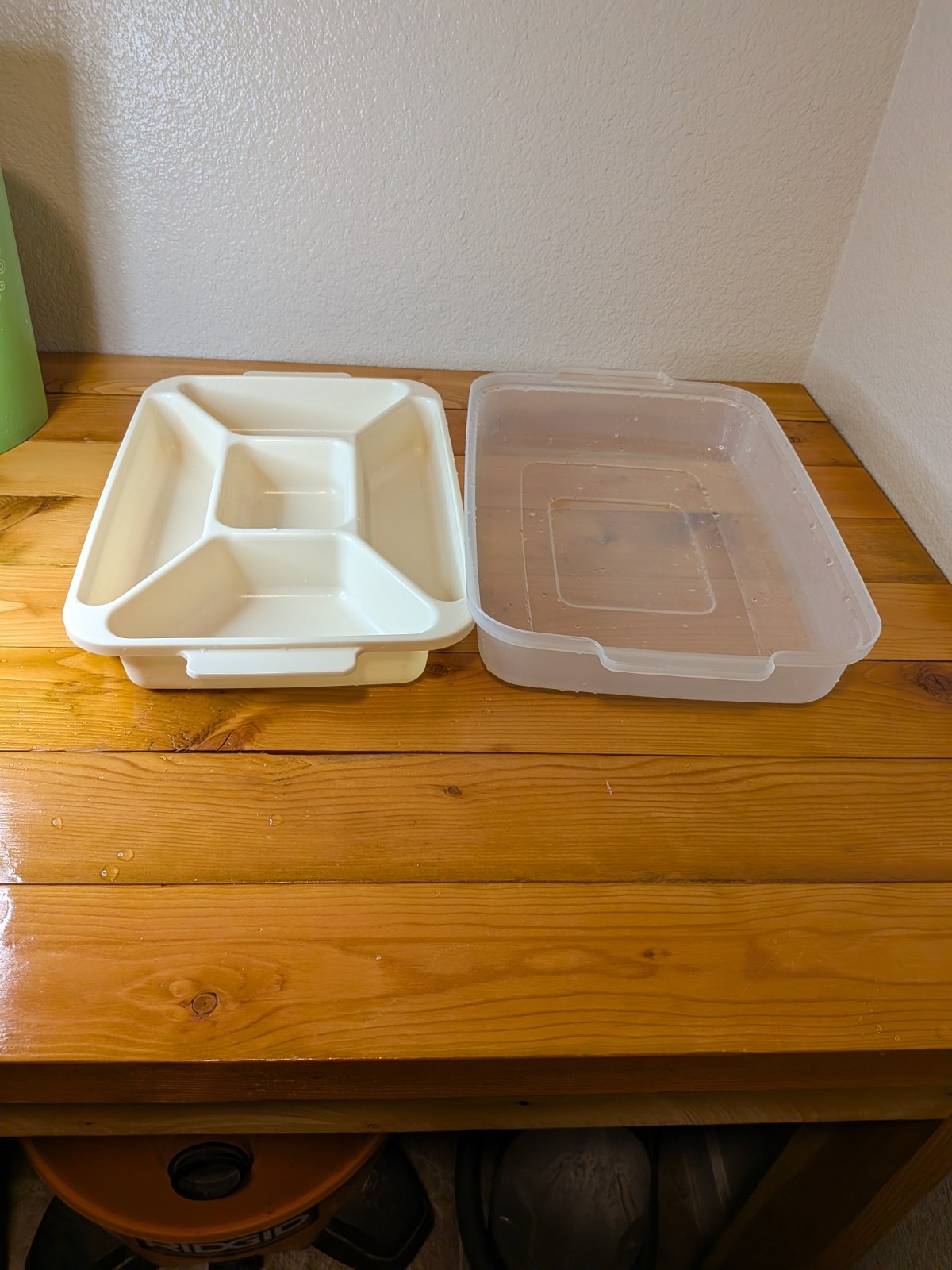 Vintage Rubbermaid Servin Saver 5 Compartment Party Tray Almond Beige 0833 0822