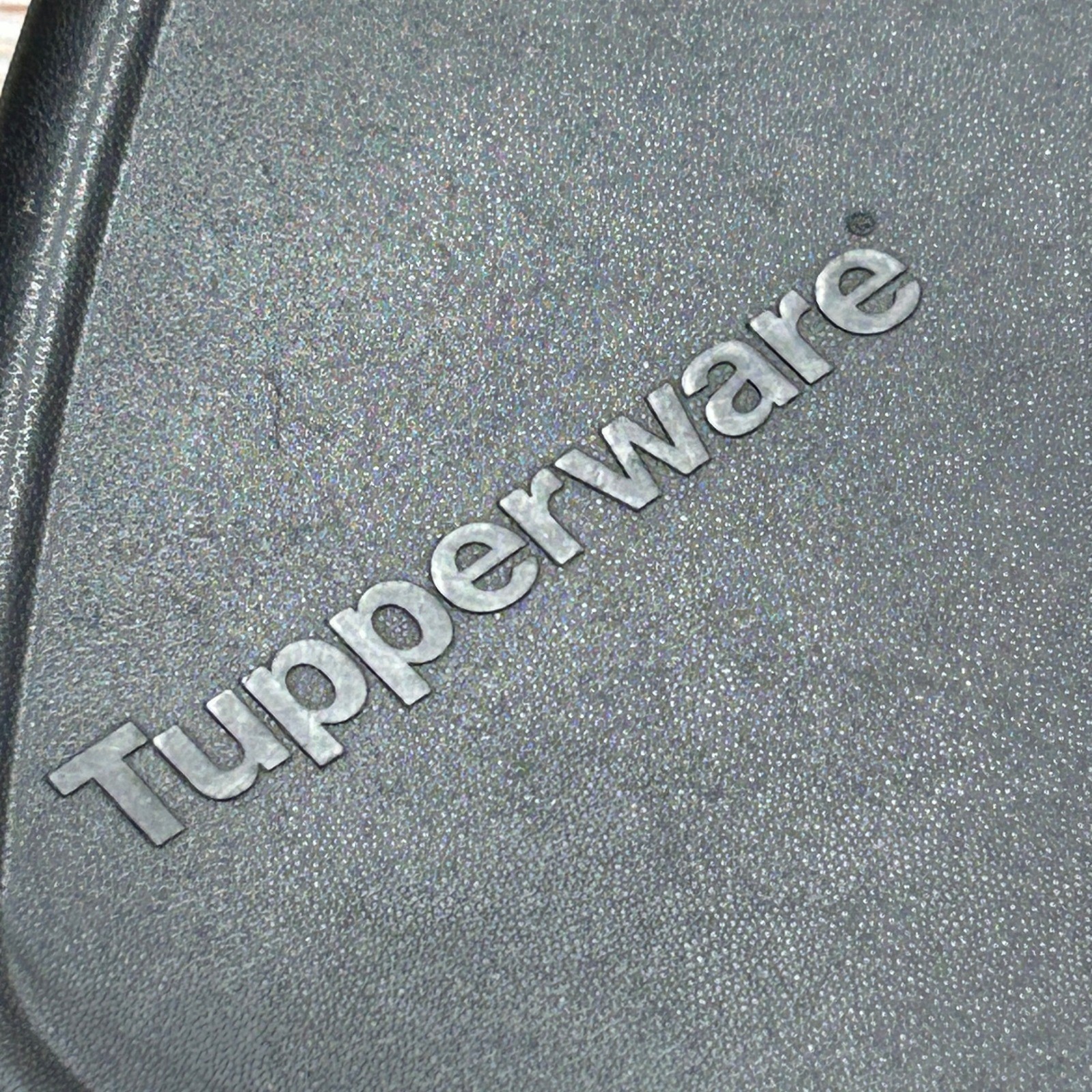 Tupperware CrystalWave Divided Dish Black Microwave Reheatable 3382A-4 3390A-2