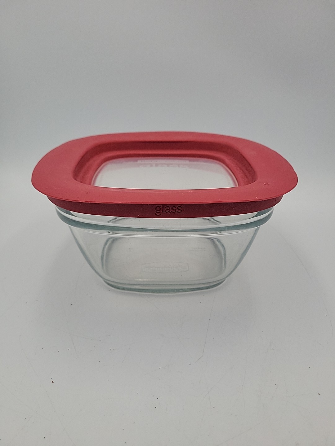 Rubbermaid Glass Food Storage Container 4 Cup with Easy Find Lid 7N63 Red