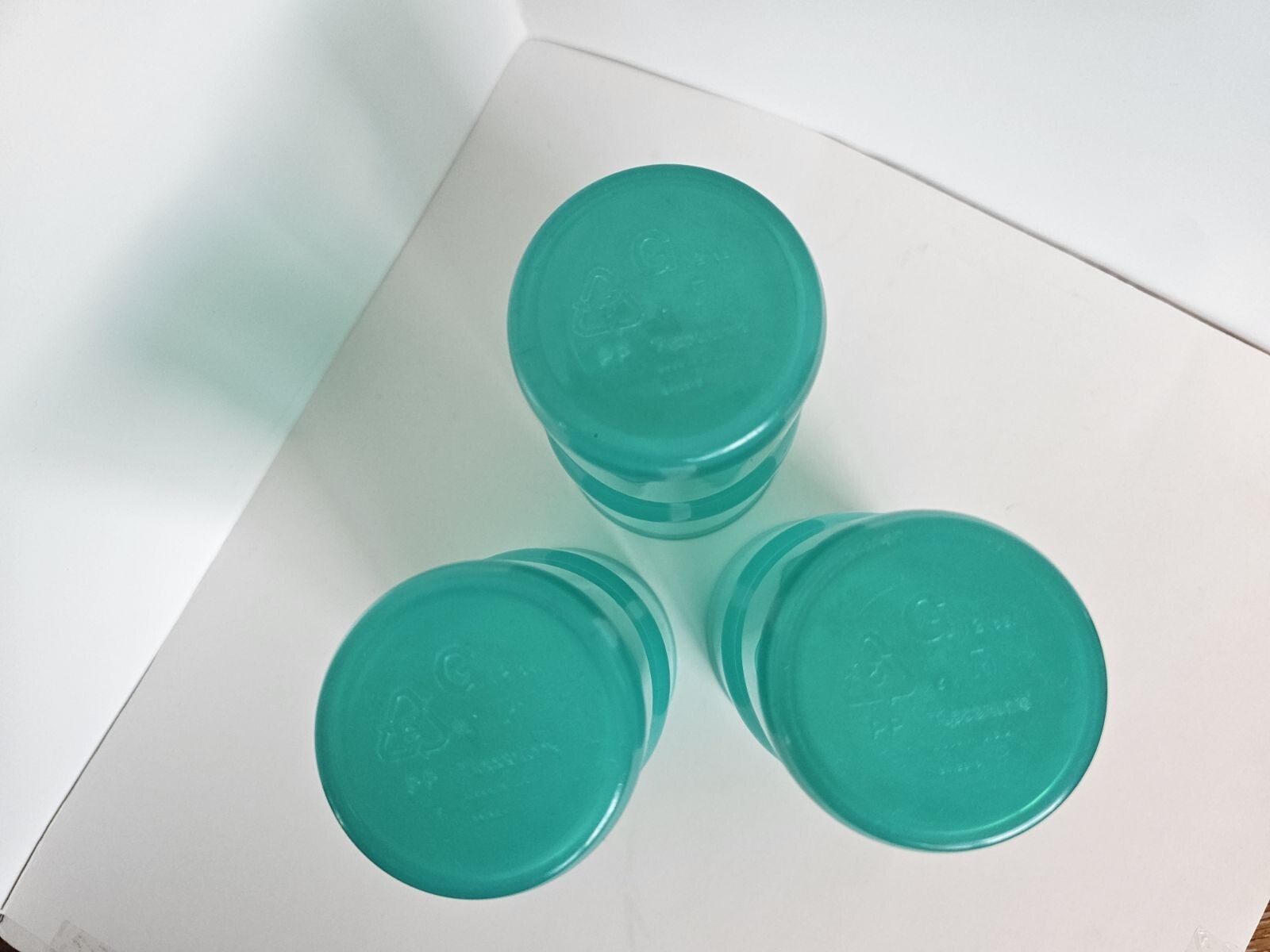 Tupperware 12 oz Stacking Tabletop Tumblers 3 pc Set Sheer Teal 2412