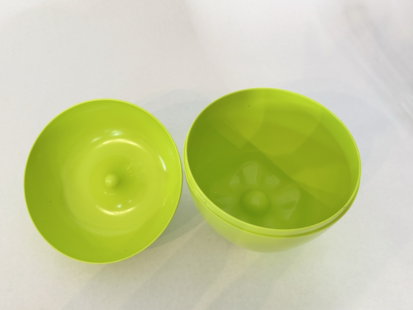 Qualy Happle Green Apple Storage Container Fruit Bowl Cookie Jar Canister & Lid
