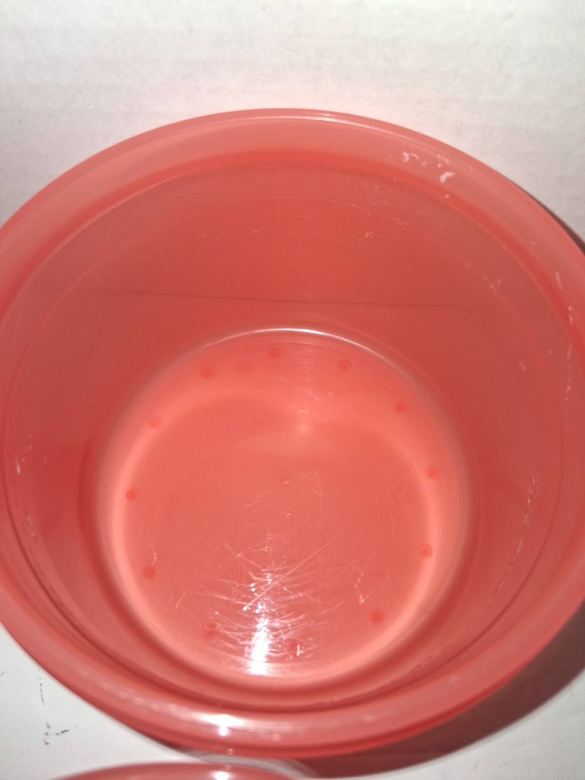 Tupperware Crystalwave Soup Mugs with Stain Guard Coral 16oz Lot Of 2