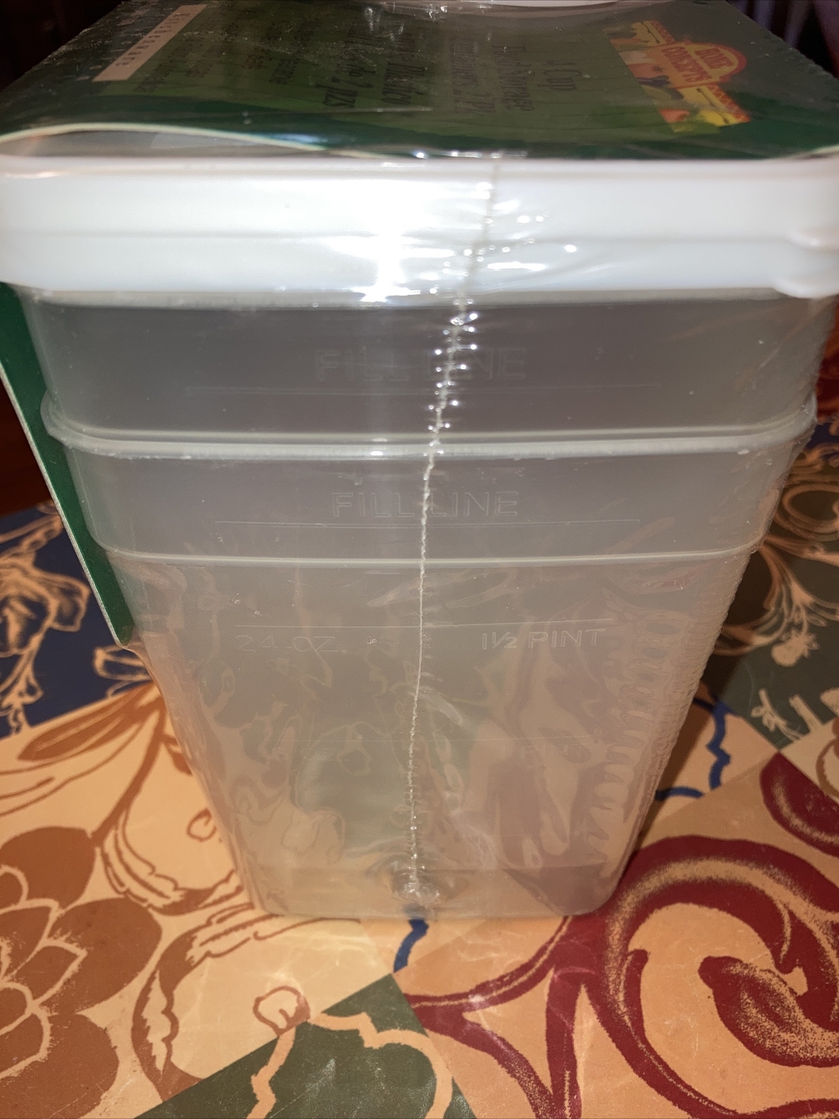 Home Concepts 4 Cup Food Containers 2 PK New Sealed White Lids, Clear CHN-1969