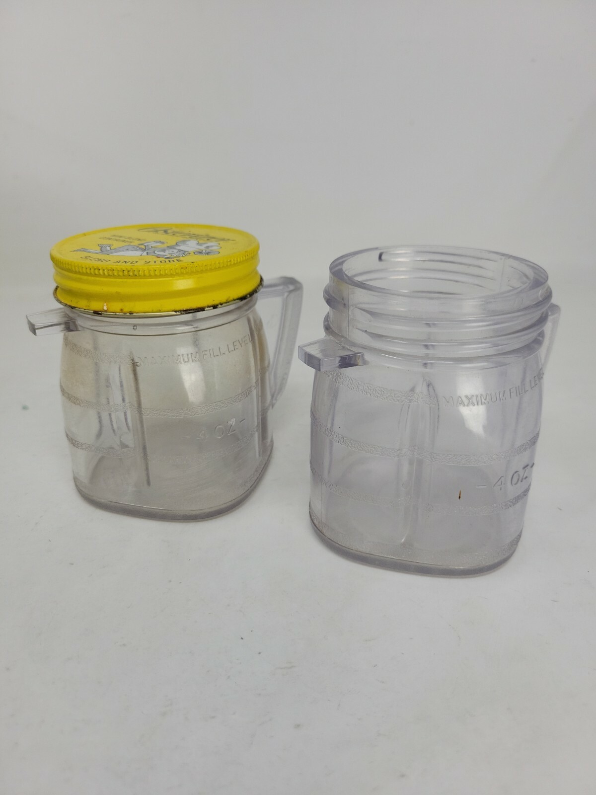 OSTERIZER Mini-Blend and Store 4oz Plastic Jars With 1 Lid