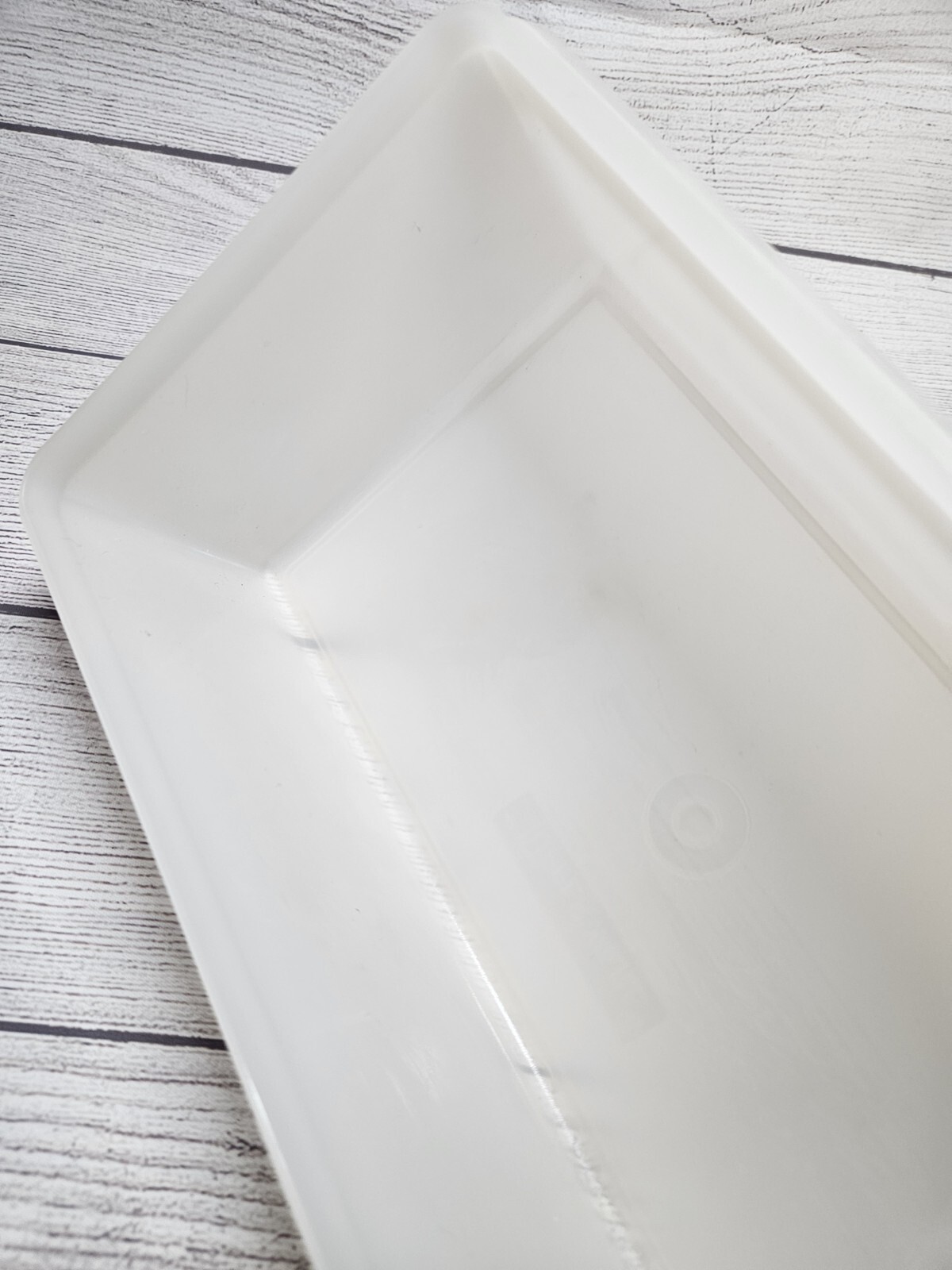 Vtg Tupperware Rectangle Produce Container COMPLETE #677 w/ Lid 678 & Grid