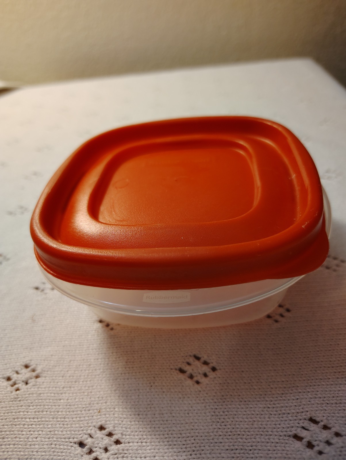Lot of 3 Rubbermaid Dark Red Storage Containers & Lids 3 cup 3.2 cup 1.25 cup
