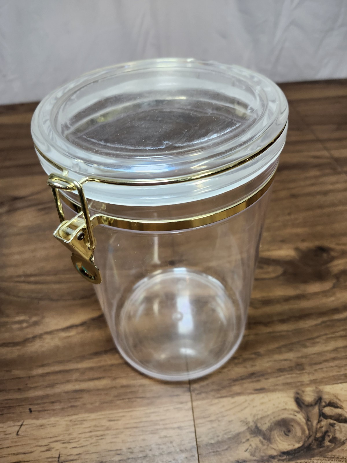 Felli Clear Plastic W Gold Round Airtight Container Storage