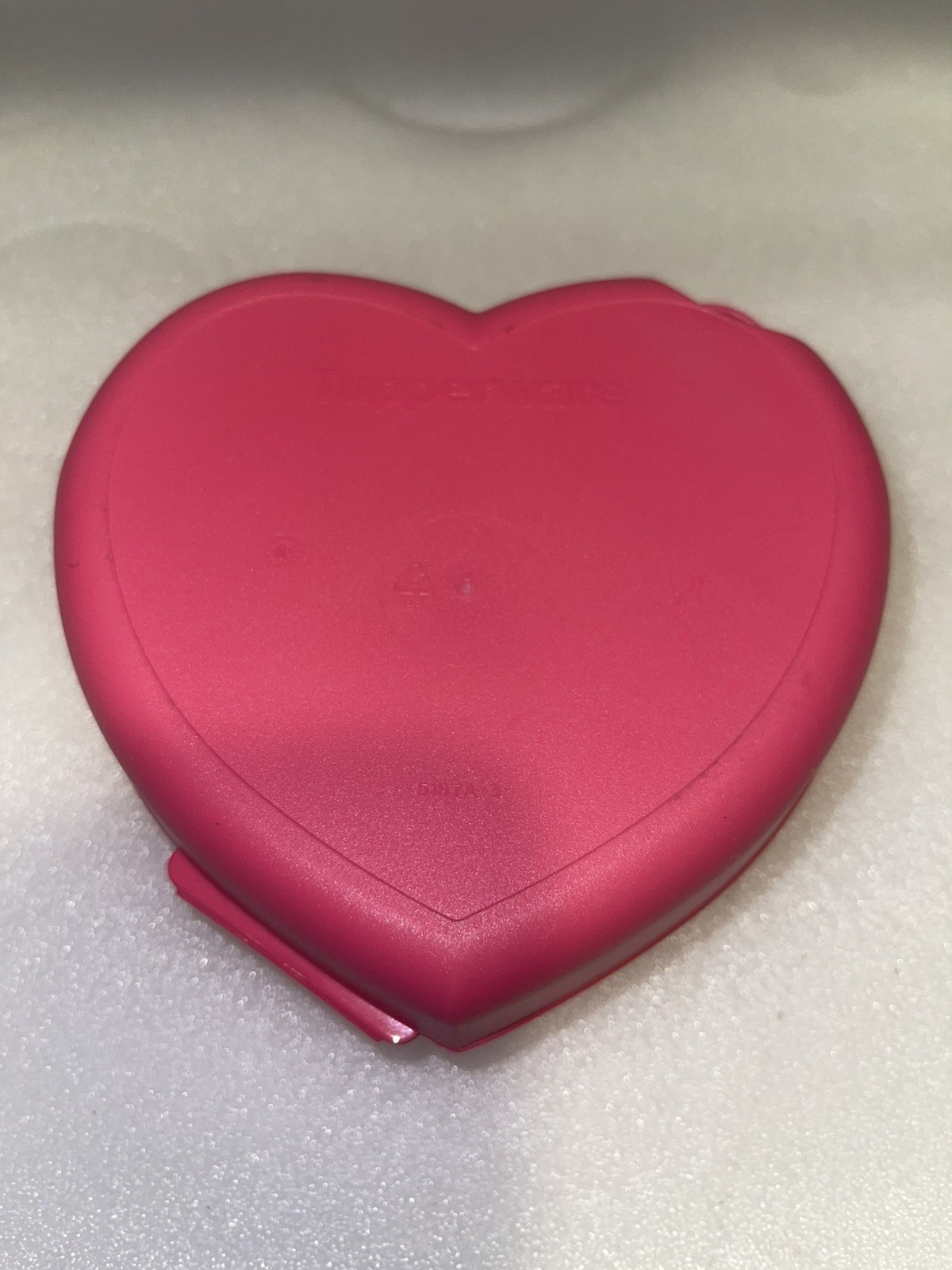 Tupperware Heart Shaped Storage Container Box Bright Pink – Love What You Do!