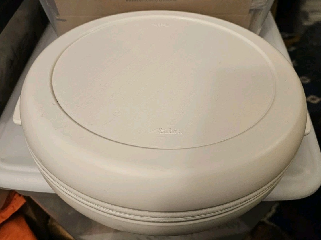 VTG Aladdin Tempreserve Insulated Round Hot Cold Food Pie Carrier IPC550