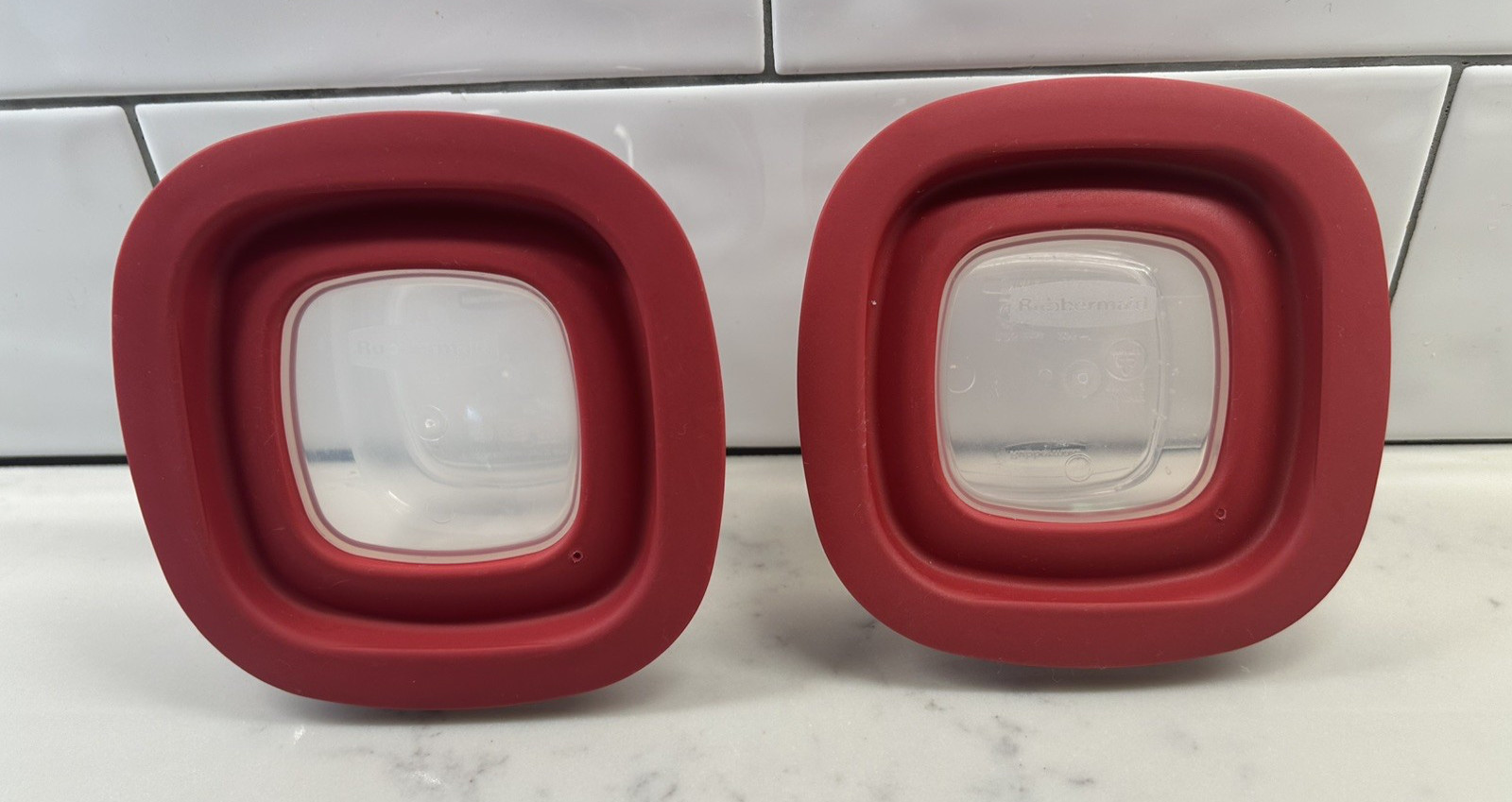 Rubbermaid Premier Food Storage Containers Red Rubber Window Lids 2c & 1 1/2c