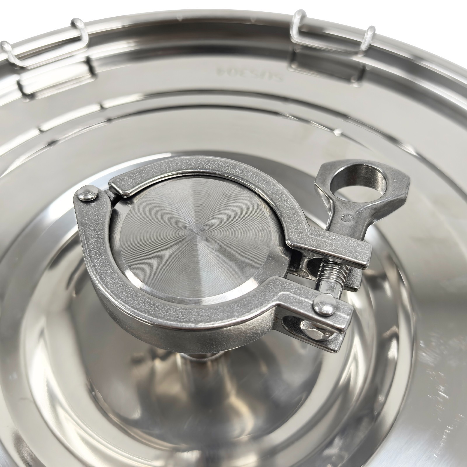 304 Stainless Steel Fermenter Tank 64L Capacity Sealing Storage Tank with Faucet