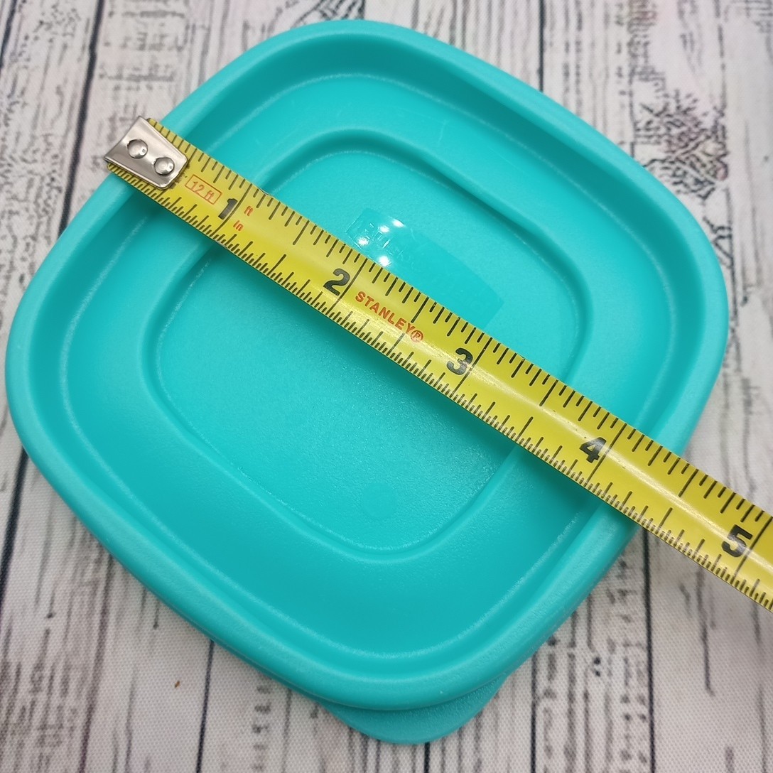 Rubbermaid Easy Find Lid 7J58 Light Blue Square 6 Replacement Container Lids 4.5
