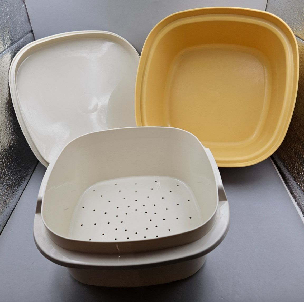 Vintage Tupperware 3 qt. Steam N Store Steamer #888-10 Harvest Gold 3 Piece Set