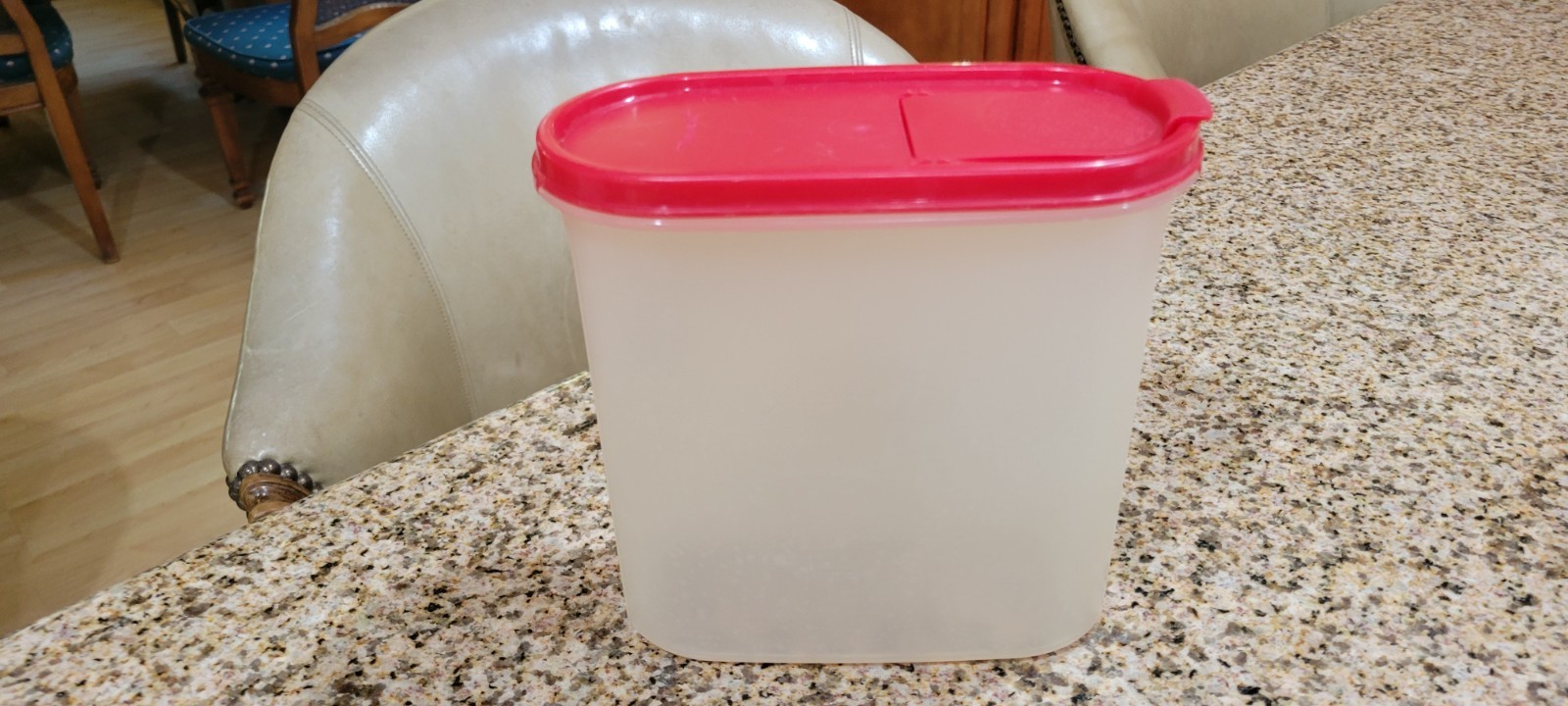 Tupperware Vintage Modular Mates #3 Oval Container Red Pour Spout 7.25 Cups