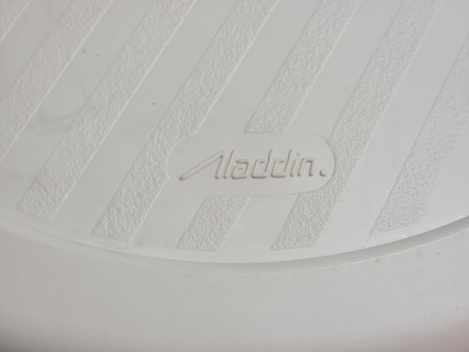 Vintage Aladdin Tempreserve Insulated Round Hot Cold Food Pie Carrier IPC550 EUC