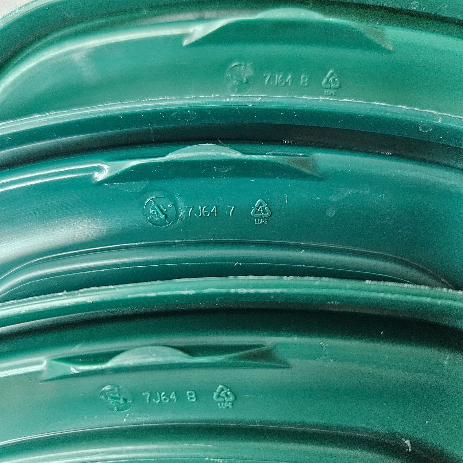 Rubbermaid 7J64 Replacement Lids Square Dark Hunter Green Set of 3 6 in