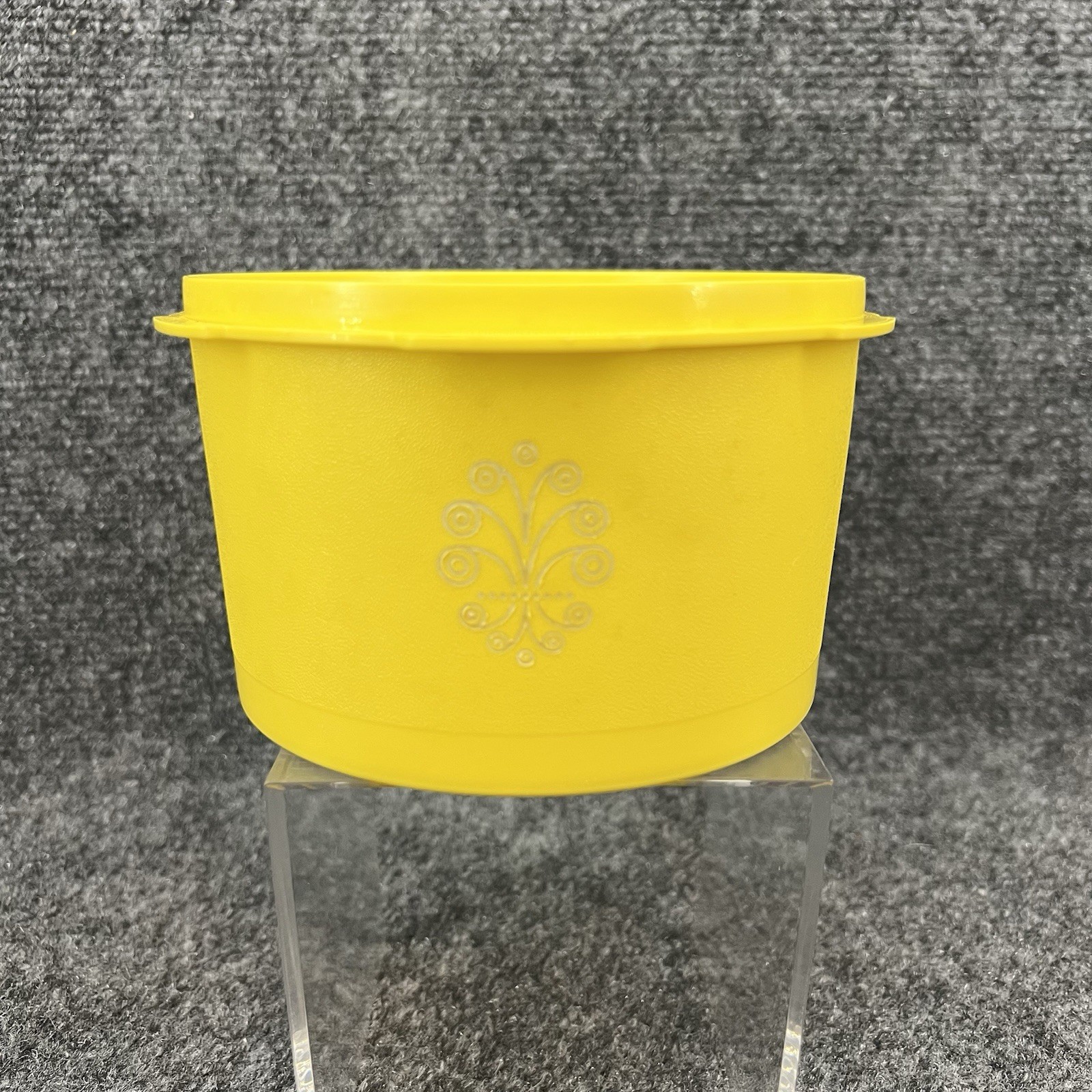Tupperware Yellow Servalier Canister Storage 1298-10 No Lid