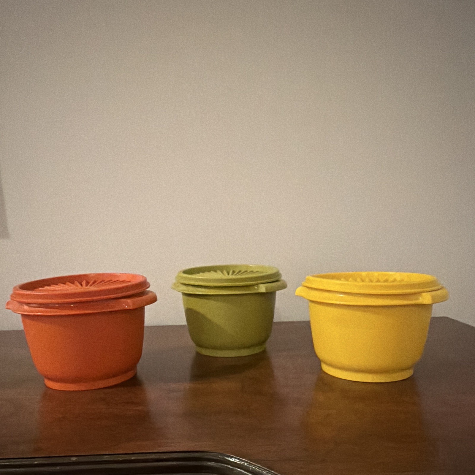 Tupperware Snack Bowl Set w/ Snap Lids, 3pc 10 oz Orange Green Yellow1970s