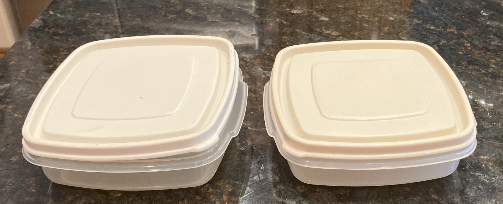 2 Vintage Rubbermaid Servin’ Saver #1Square Containers 2 Cup9 Almond Lids