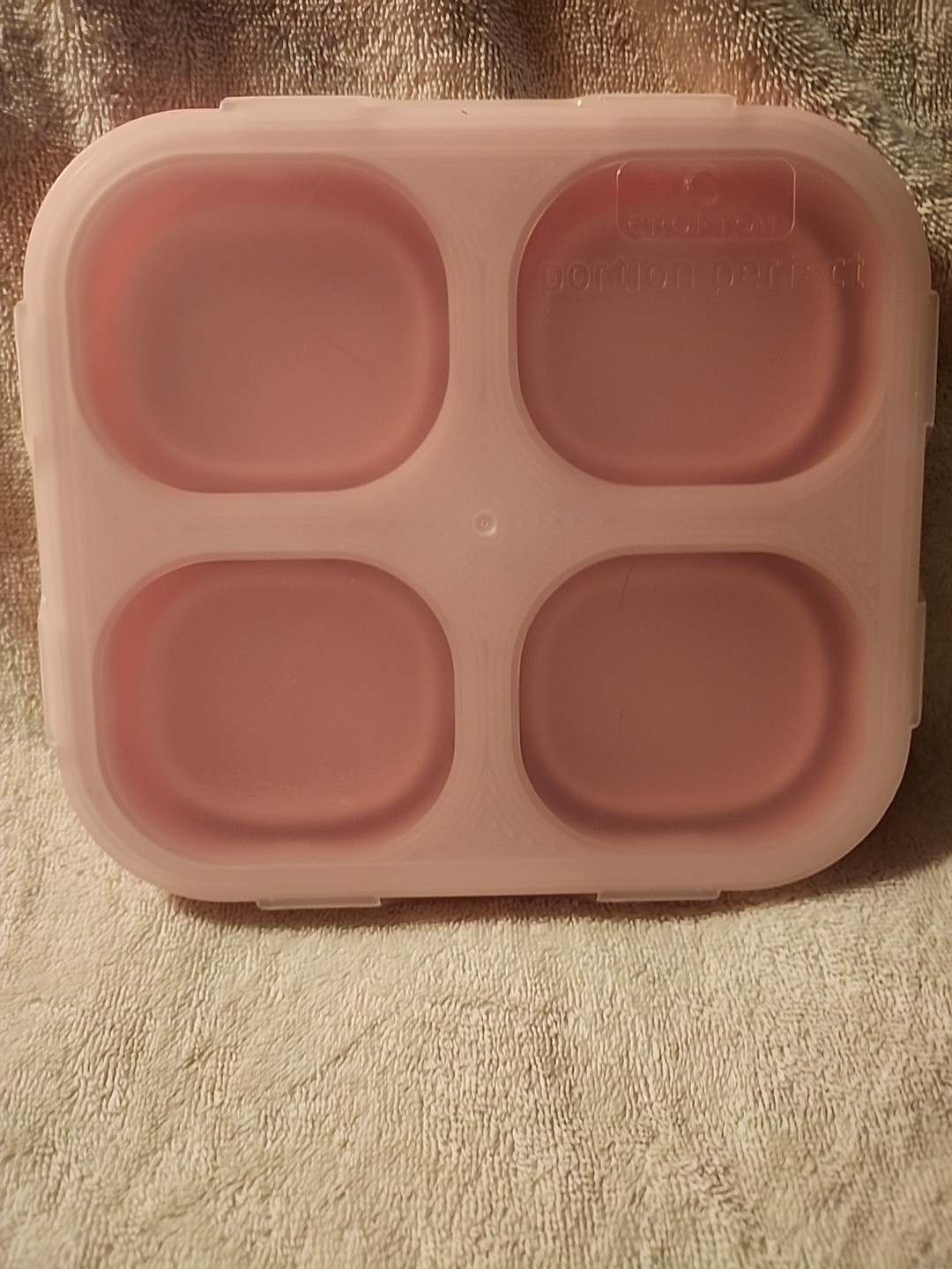 Crofton Portion Perfect Collapsible Meal Kit Pink 4- 1 Cup Compartments
