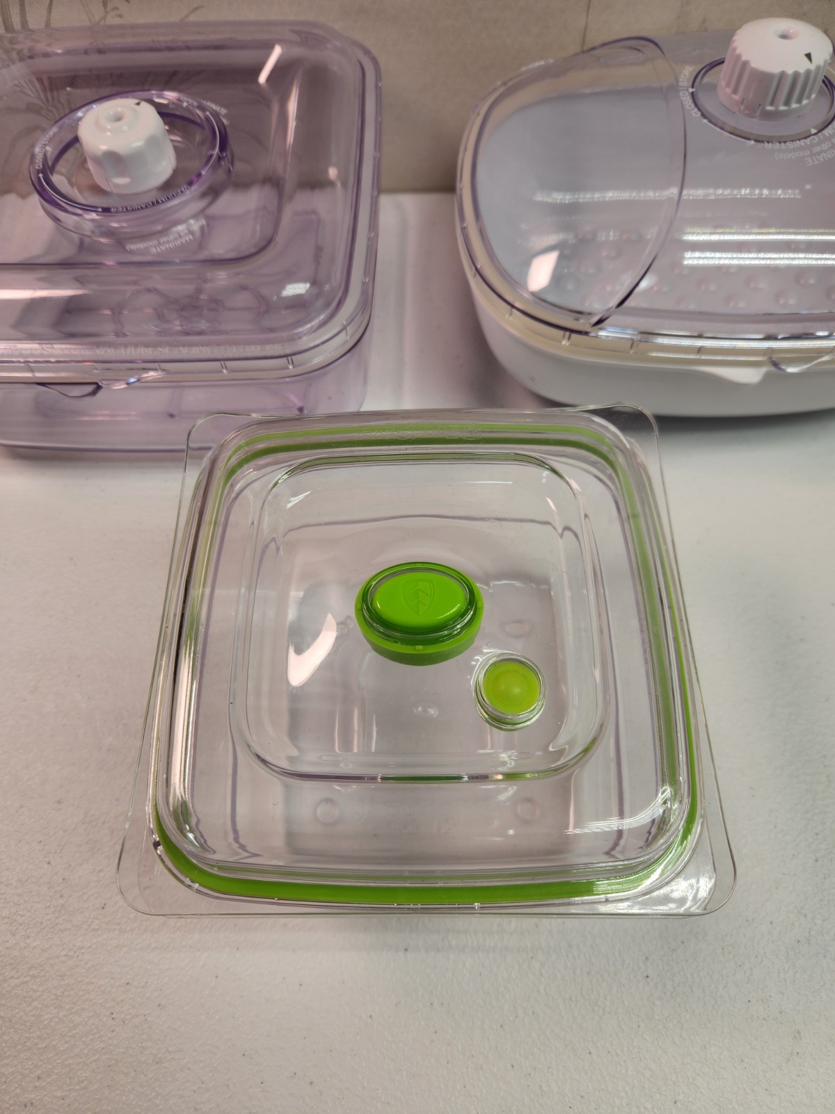 Lot 3 FOODSAVER Food Saver Marinating & Vacuum Containers