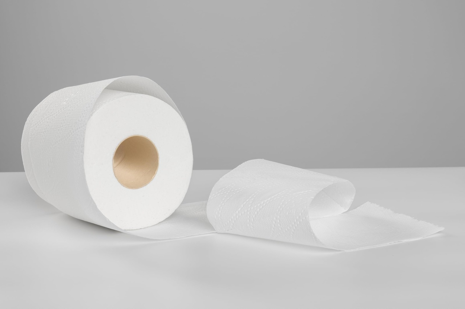 Throne Bamboo 24 Rolls Of Bamboo Toilet Paper – 3-Ply King- Sized Sheets Made