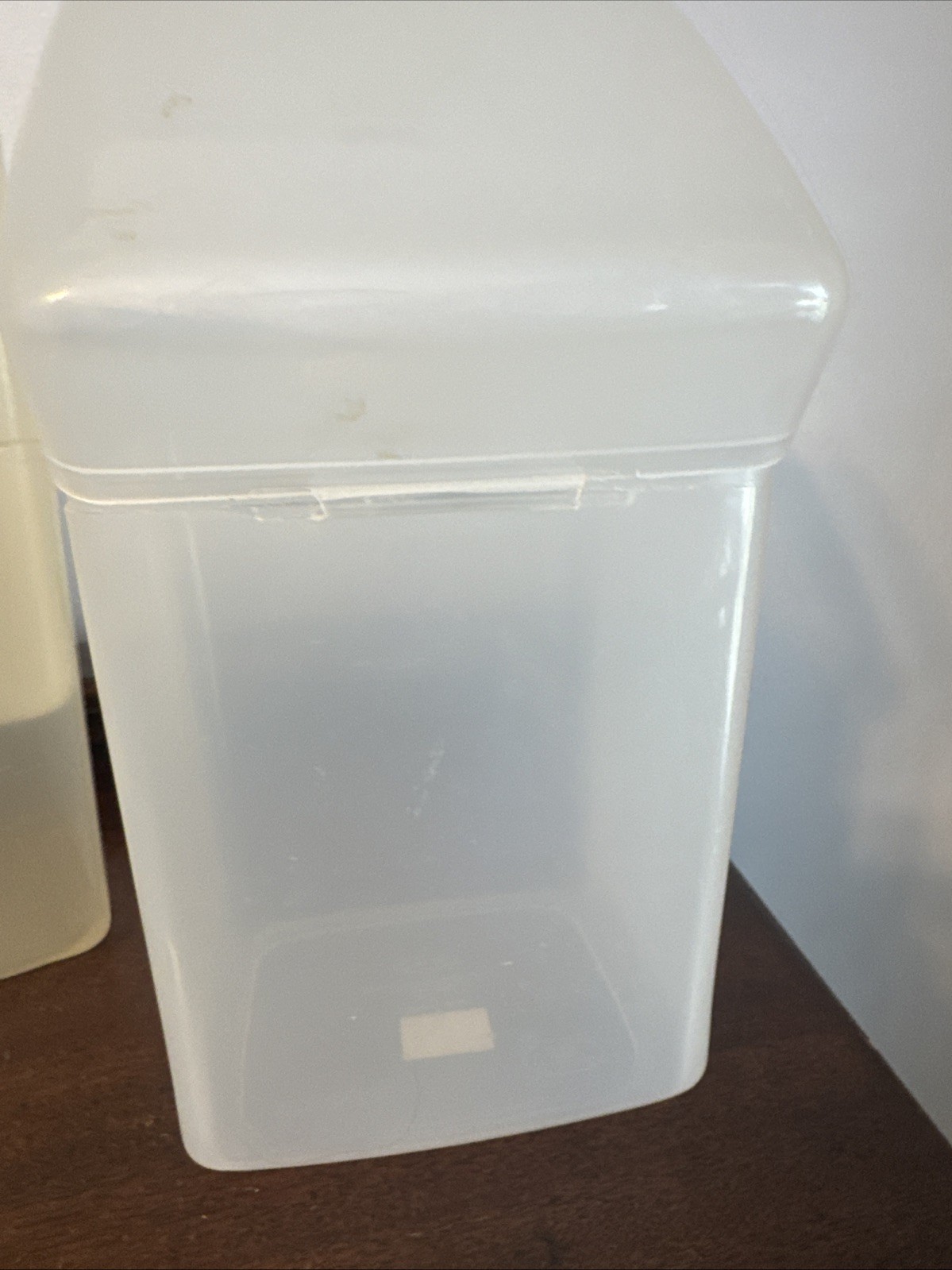 2 Pc. – 8.5”x5.5”x4.75” Trendtex Plastic Round Storage Container Floor & Sugar