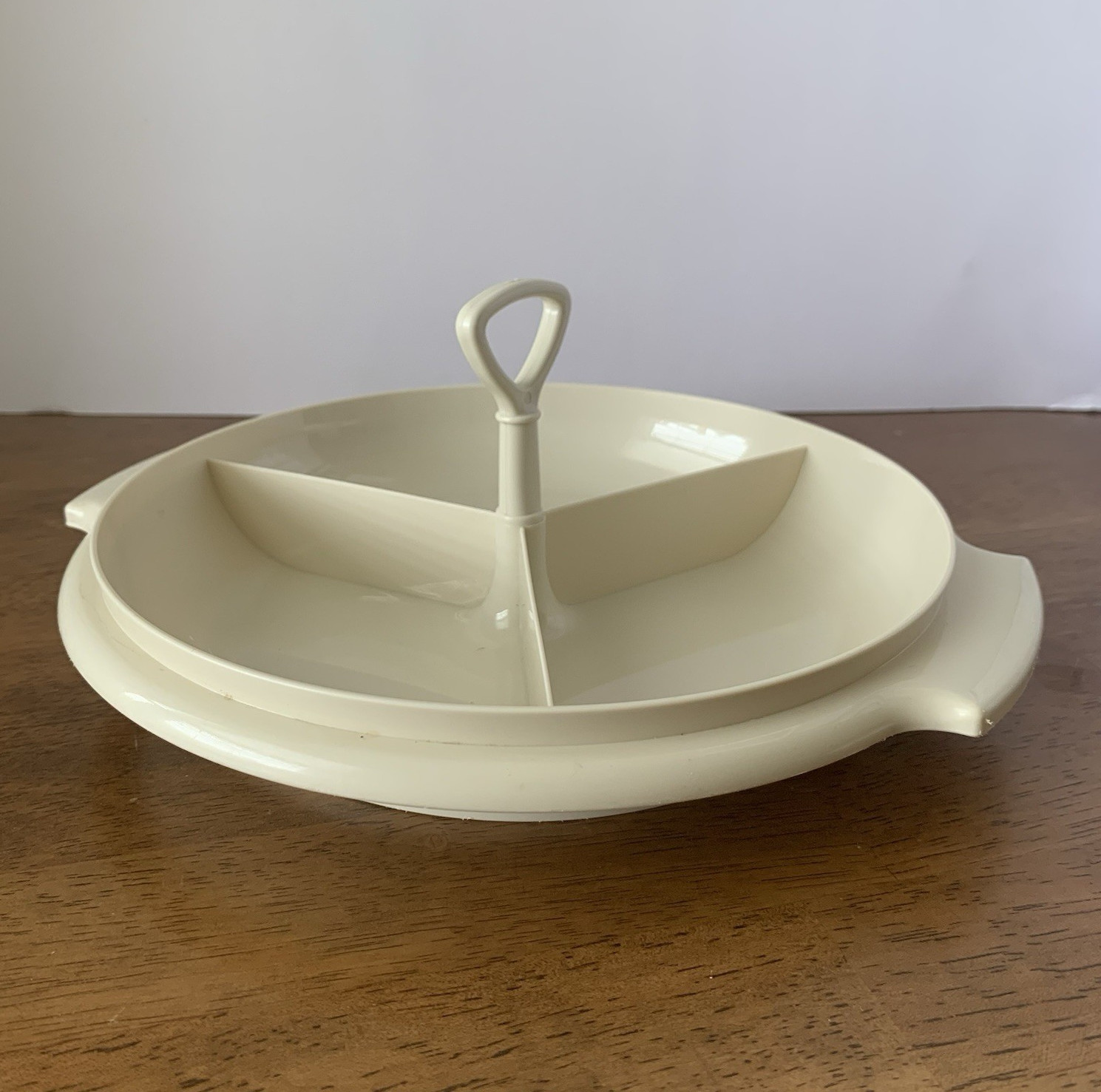 Tupperware White Round Divided Serving Tray Set 3 Snap Lid w/ Center Handle