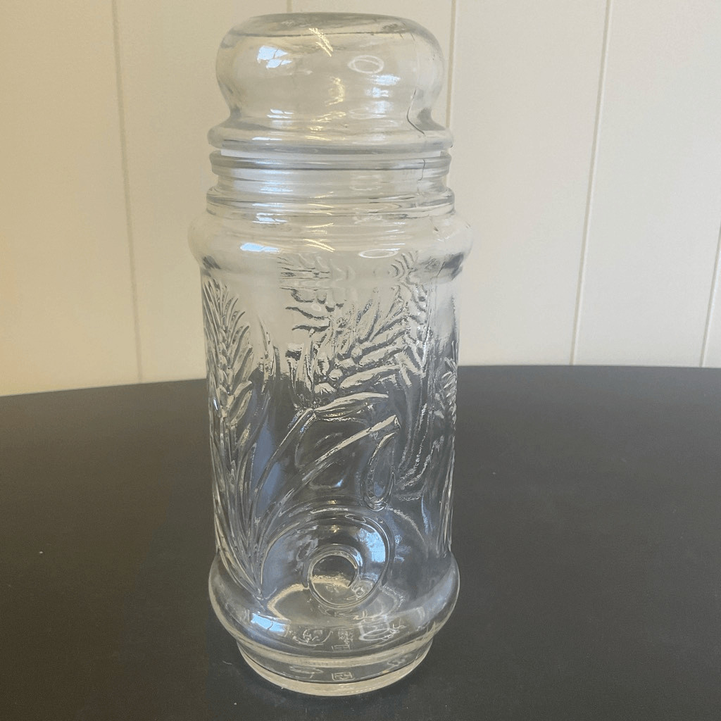 Vintage 1982 Planters Mr Peanut Glass Jar with Lid Etched Design 9″x3″