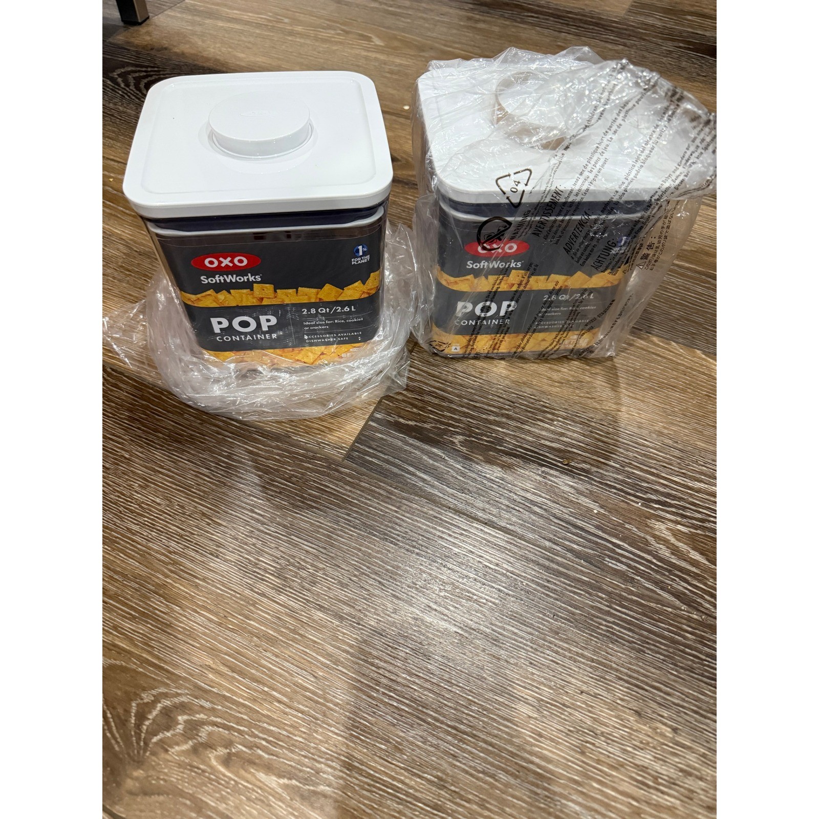 Set of 2 OXO SoftWorks POP Containers 2.8 Qt 2.6 L Airtight Food Storage White