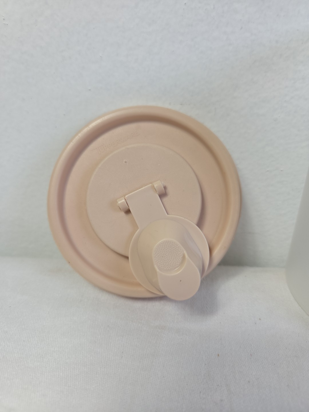 Tupperware Modular Mate Container with Pink Easy Pour Lid / Spout