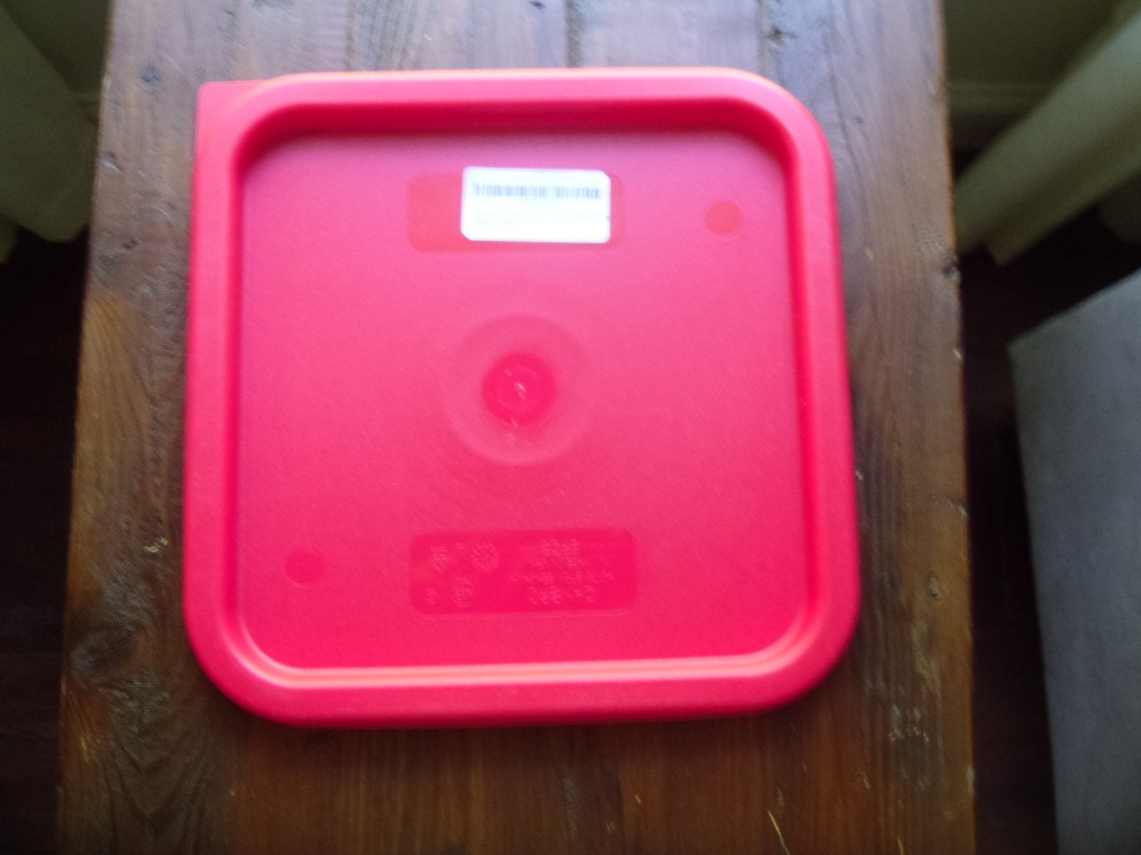 CAMBRO SFC6 Square Lid Fits 6 and 8 QT Containers Red Medium