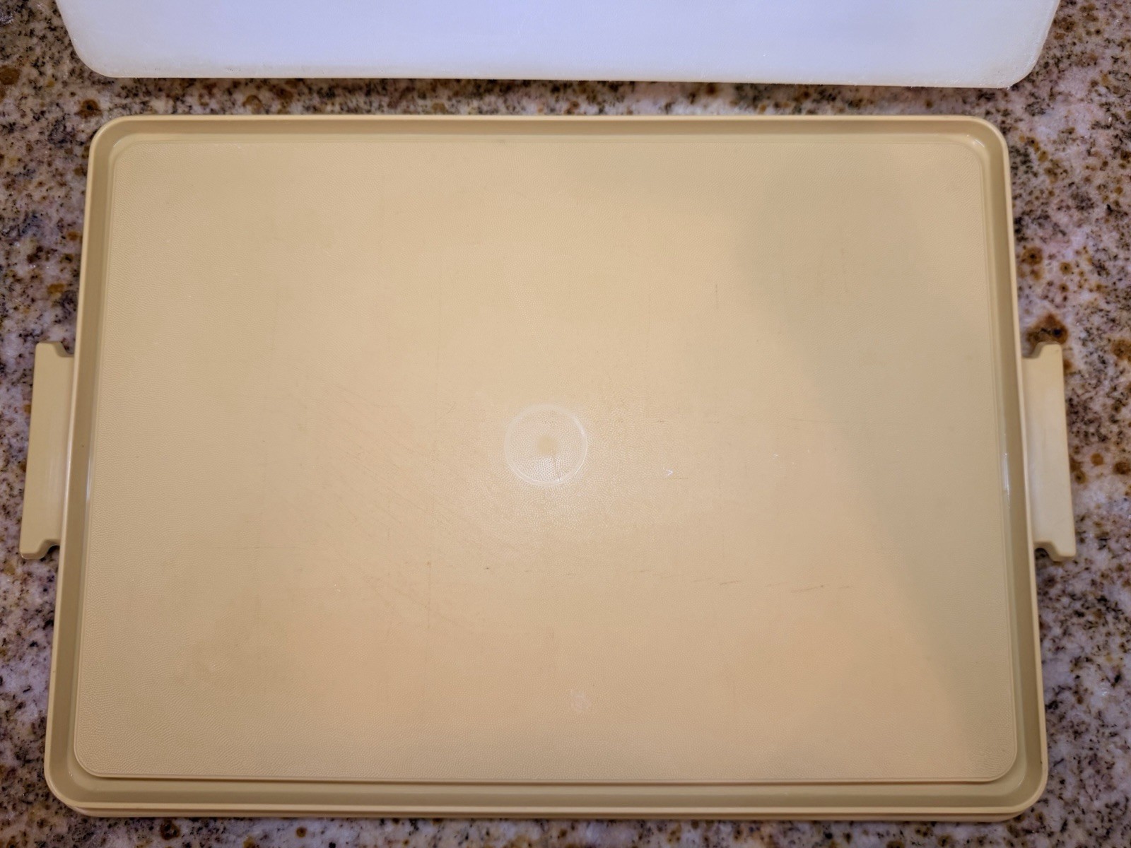 VTG Tupperware Cake Taker Set Round Dome 1256 1257 & Sheet Cake 622 623 Gold⁠