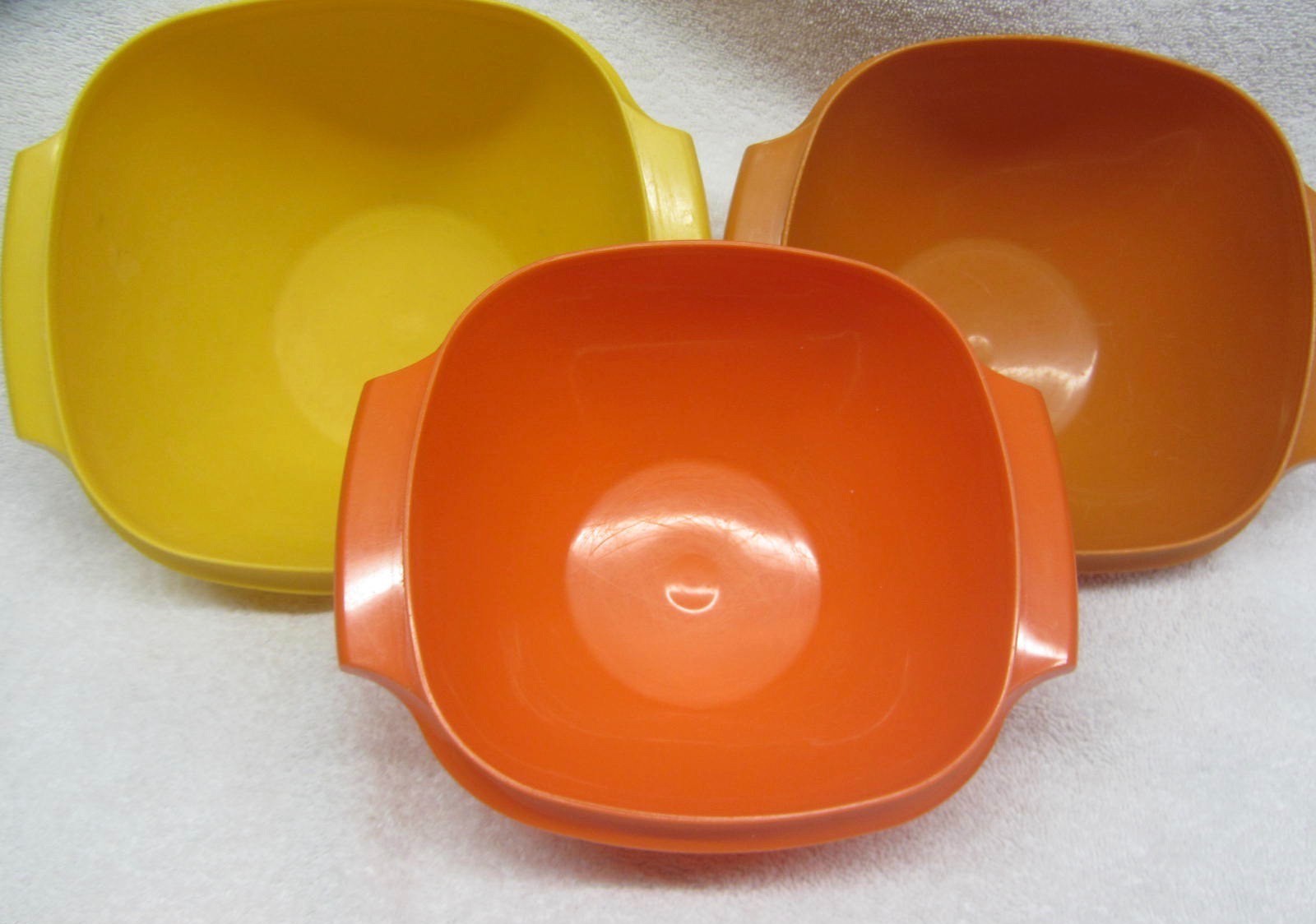 Vintage Tupperware #836 #838 #840 Servalier Square Nesting Bowls Sunburst Lids