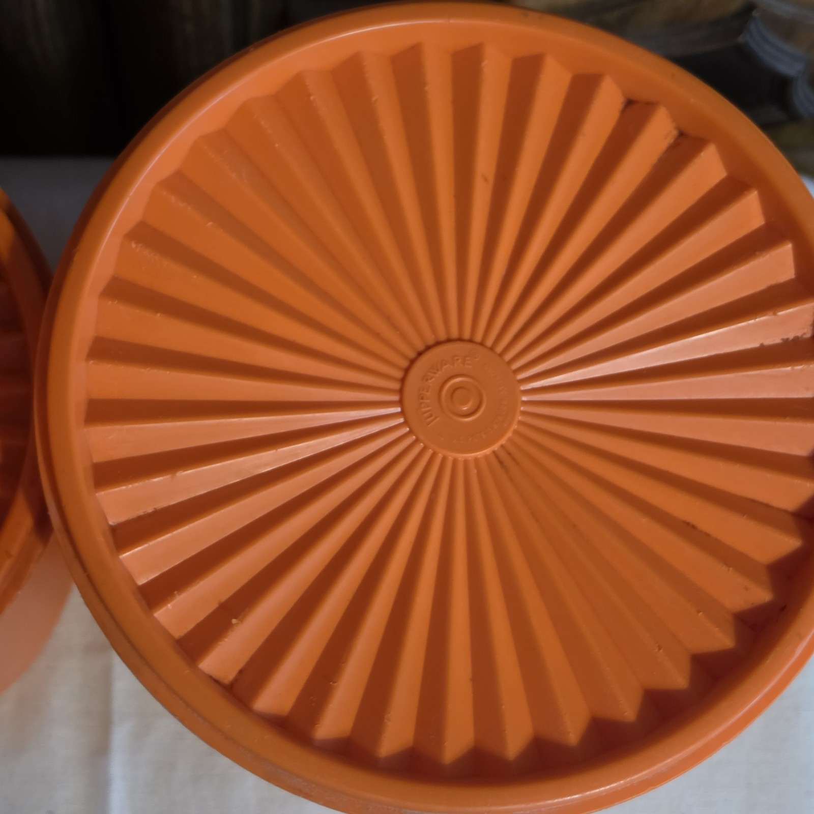 Tupperware Servalier Vintage Orange Round Snap Lid Canisters Set of 4 1.1-1.8L