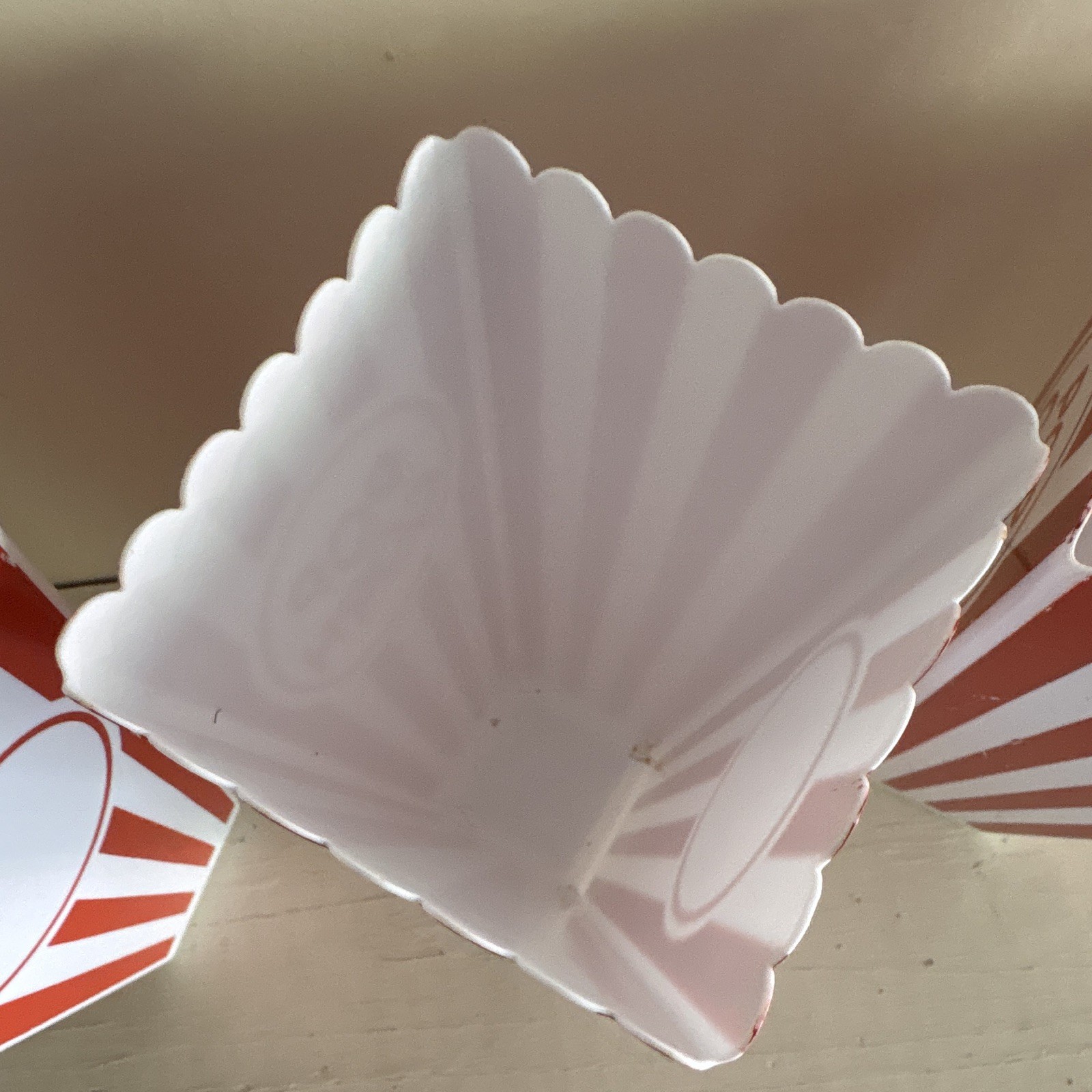 Set of 4 Red/White Striped Plastic Reusable Popcorn Tubs 8x7x4.5in