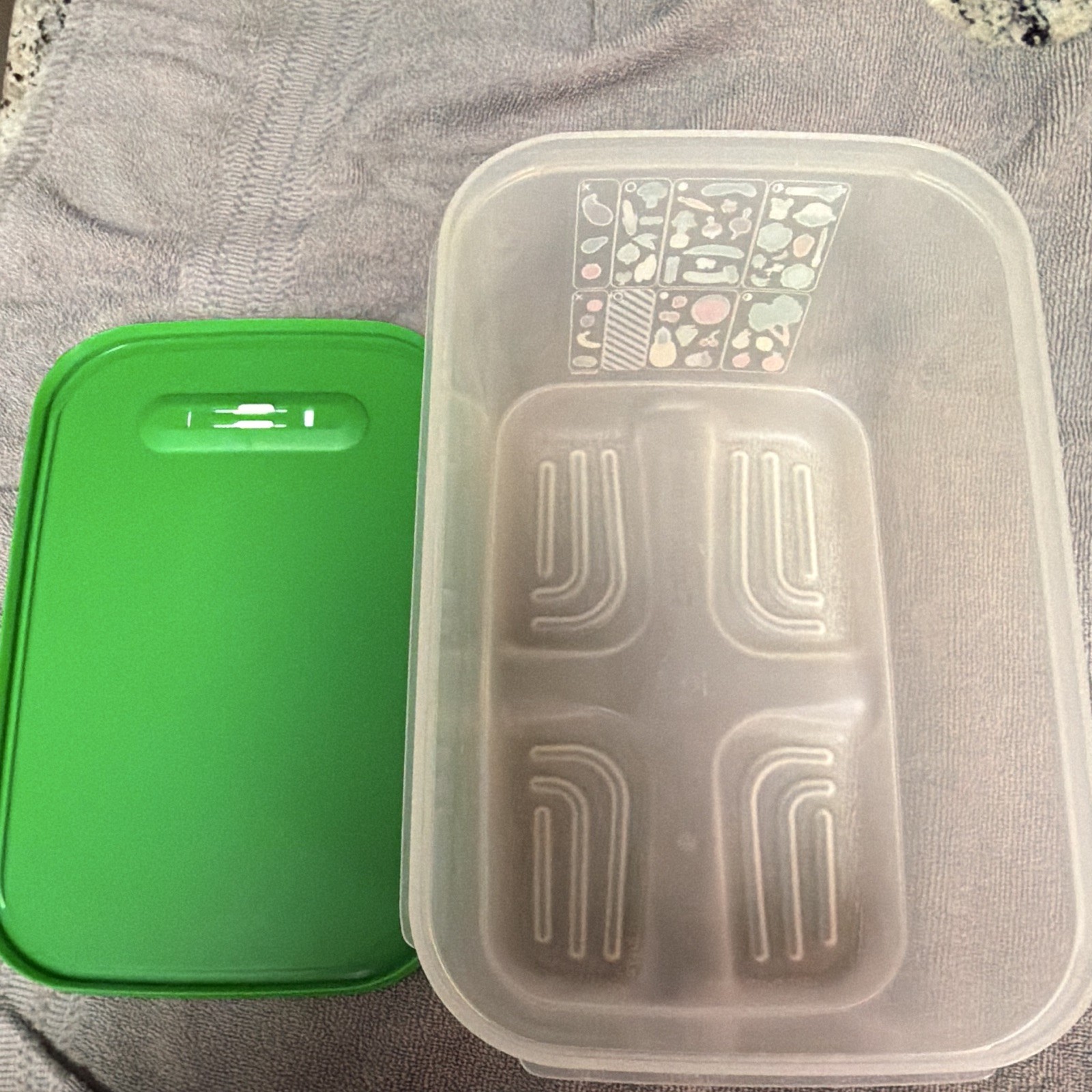 Tupperware FridgeSmart Container Fruit Veggie Keeper 4.4 Liters & Lid