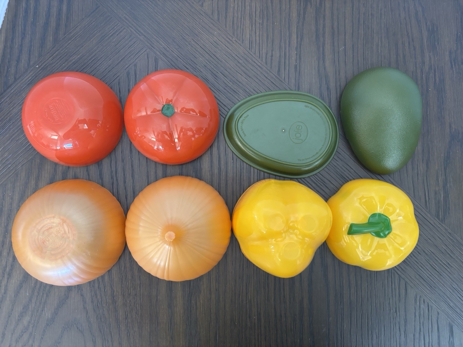 4 Hutzler Vegetable Food Storage Savers Onion Tomato Avocado Bell Pepper Keeper