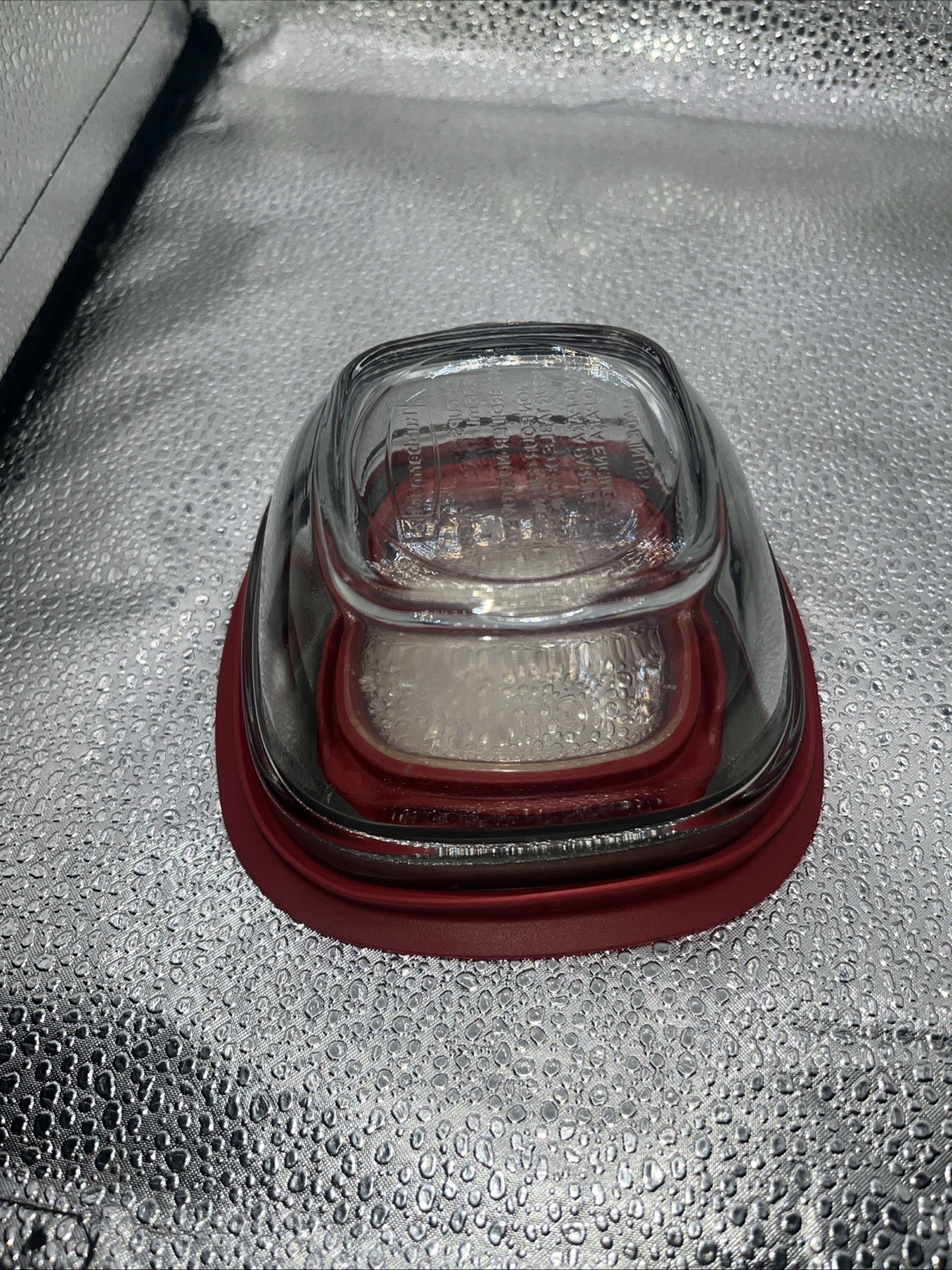 Rubbermaid Glass Container 1 cup/236mL 7N68 WITH LID