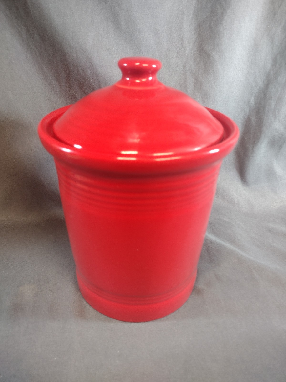 Fiestaware Scarlet Red Small 1 Qt Canister Jar Crock Lid Homer Laughlin HLC