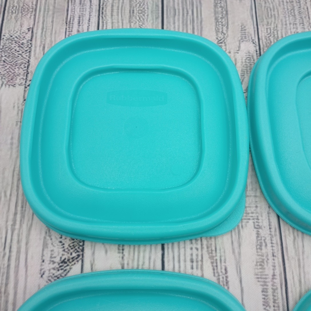 Rubbermaid Easy Find Lid 7J58 Light Blue Square 6 Replacement Container Lids 4.5