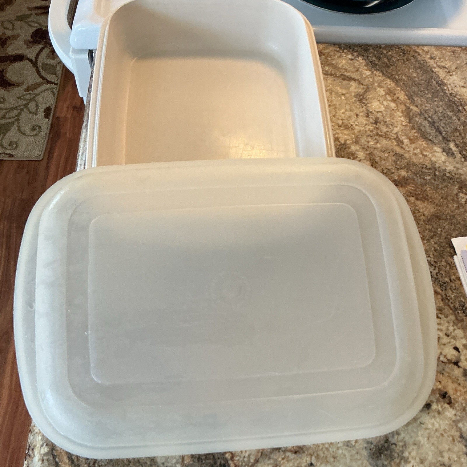 Tupperware Beige Rectangular Plastic Snap Lid Food Storage Container Set 2, 3.5L
